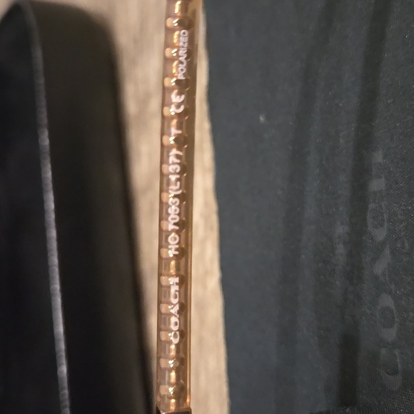 COACH SUNGLASSES - Picture 7 of 10